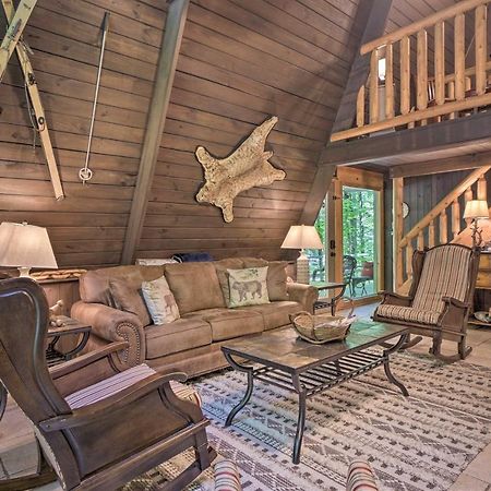 Snuggle Inn In The Heart Of Chalet Village! แกตลิงเบิร์ก ภายนอก รูปภาพ