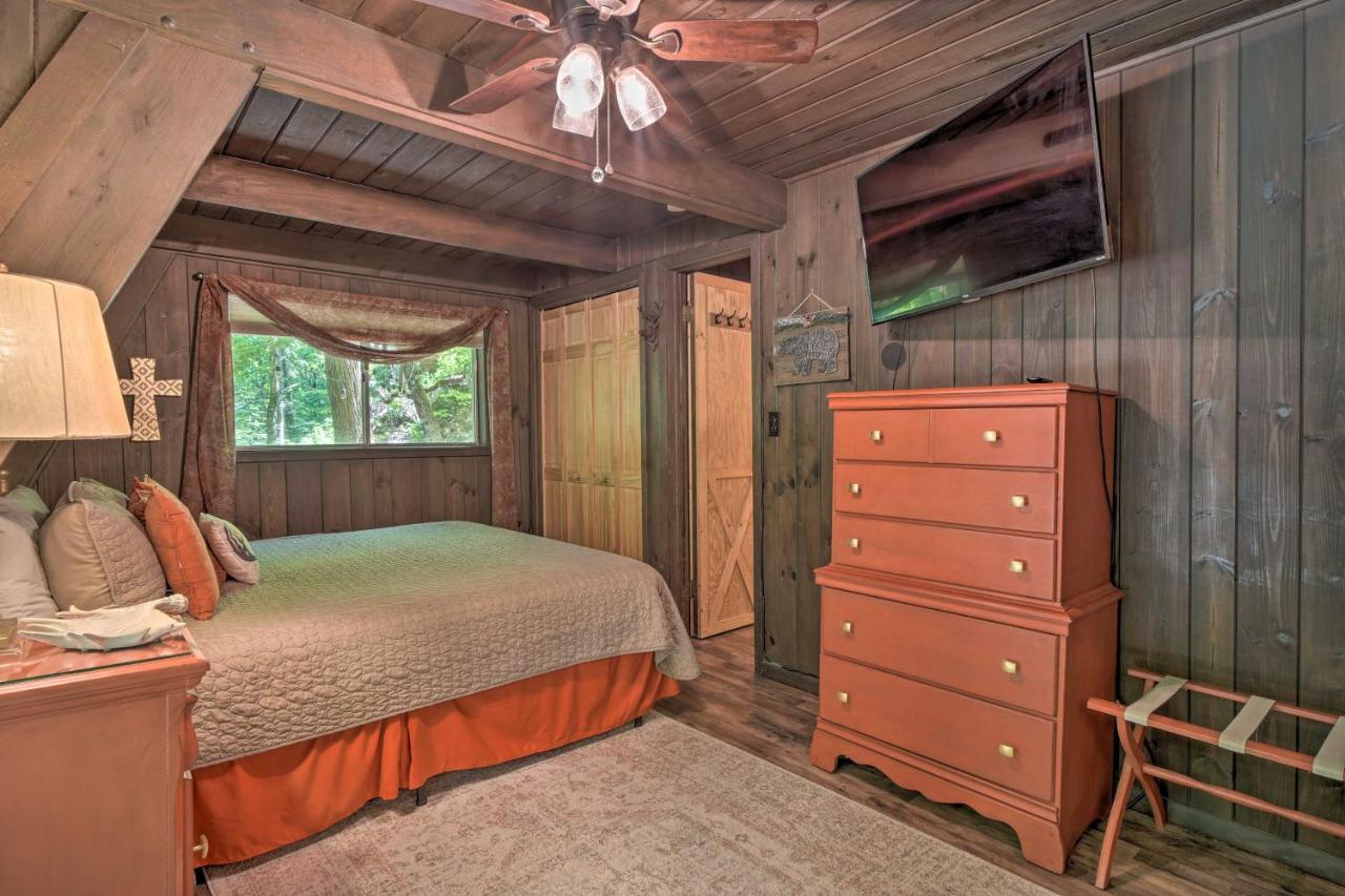 Snuggle Inn In The Heart Of Chalet Village! แกตลิงเบิร์ก ภายนอก รูปภาพ