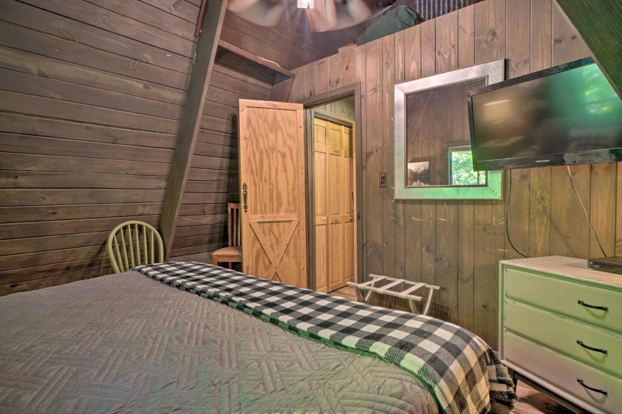 Snuggle Inn In The Heart Of Chalet Village! แกตลิงเบิร์ก ภายนอก รูปภาพ