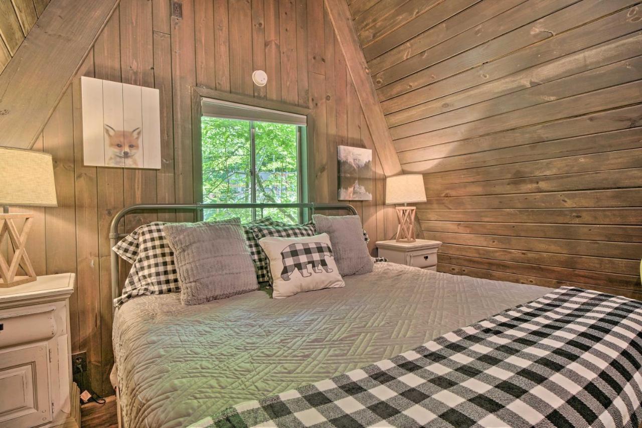 Snuggle Inn In The Heart Of Chalet Village! แกตลิงเบิร์ก ภายนอก รูปภาพ