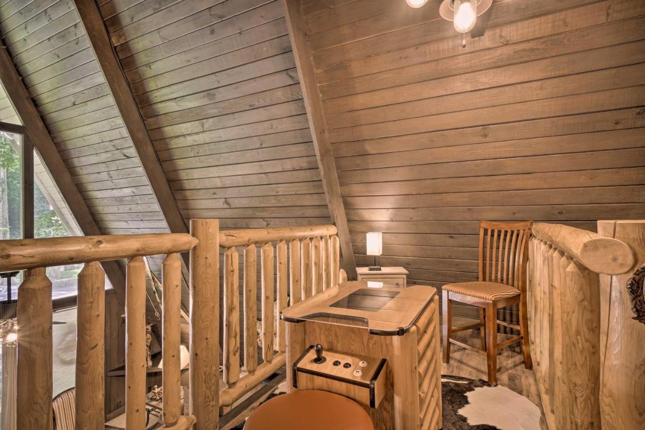 Snuggle Inn In The Heart Of Chalet Village! แกตลิงเบิร์ก ภายนอก รูปภาพ